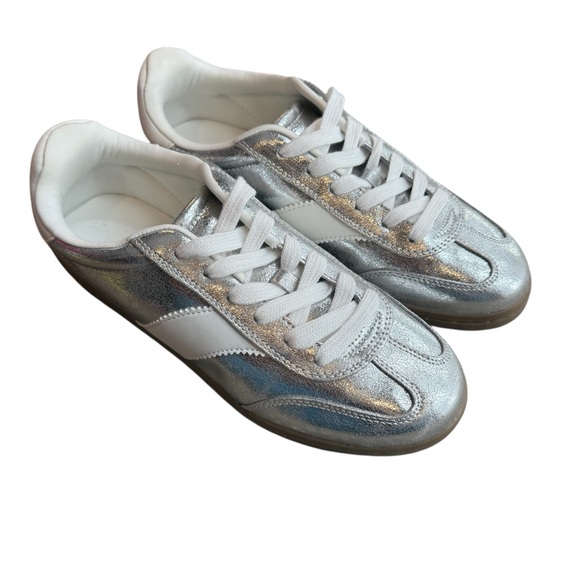 Target Women's 8.5 Spencer Silver Metallic Fashion Sneakers‎ Sporty Memory Foam - Picture 2 of 13